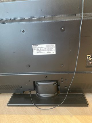 TV Toshiba 43' Negra