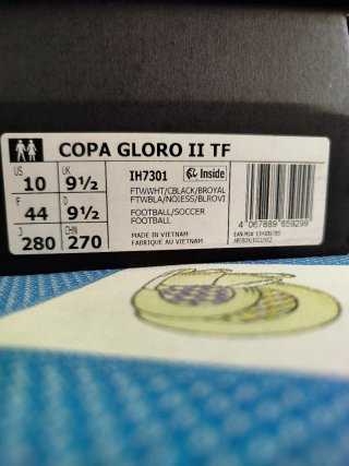 Botines de fútbol multitacos adidas