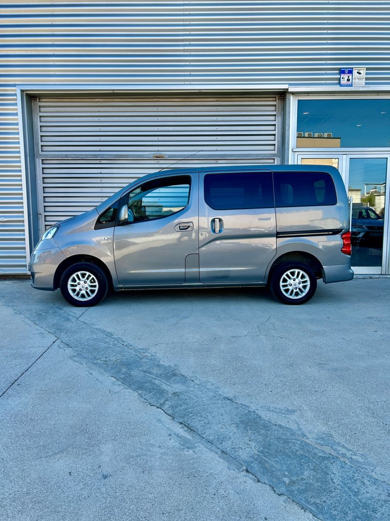 Nissan Evalia 2011, foto 6