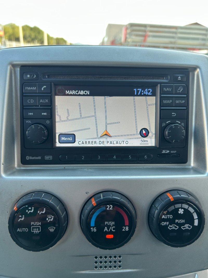 Nissan Evalia 2011, foto 14