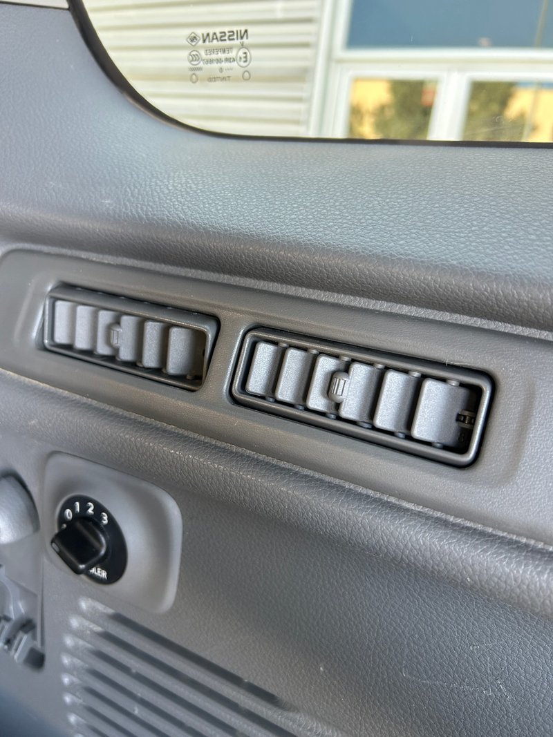 Nissan Evalia 2011, foto 23