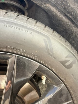 Llantas Bridgestone 235/55R19 Toyota RAV4