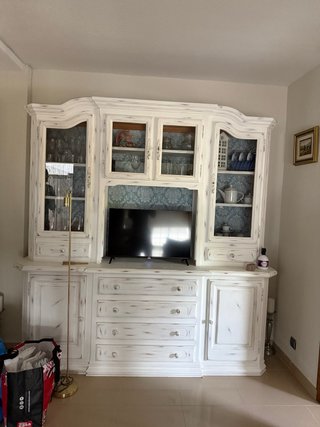 Mueble provenzal madera y cristal