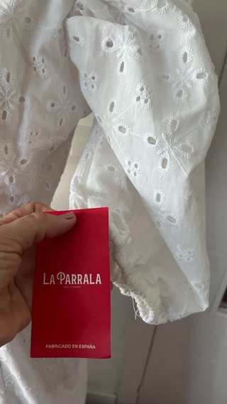 Vestido La Parrala blanco bordado