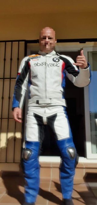 Mono de cuero para moto