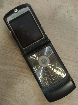Lote 3 Móviles Vintage Samsung, Siemens, Motorola