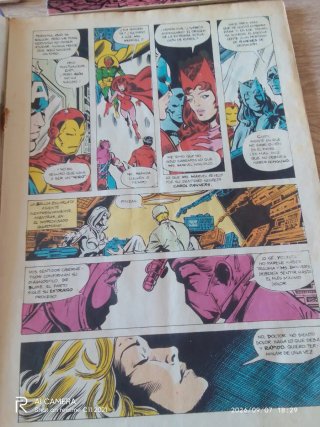 4 comics antiguos de los vengadores