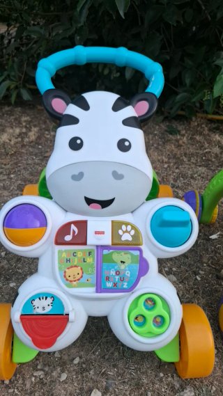 Mecedora para bebé con estampado
