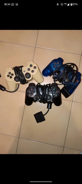 PlayStation 2 Fat SCPH-50004 + 3 Controller