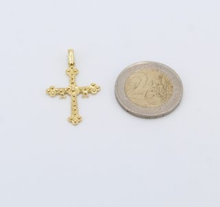 Colgante de oro de 18k. Peso: 2.45 gr.