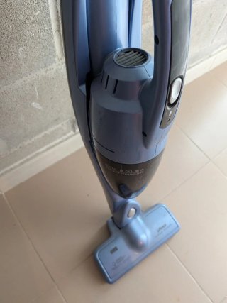 Aspirador sin bolsa Ufesa Turbo Power