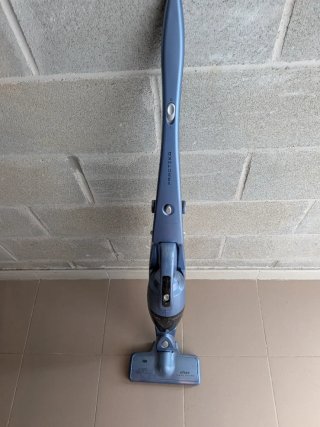 Aspirador sin bolsa Ufesa Turbo Power