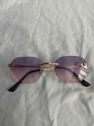 Occhiali da sole rosa e viola stile trapper