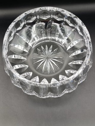 Centro de mesa de cristal tallado