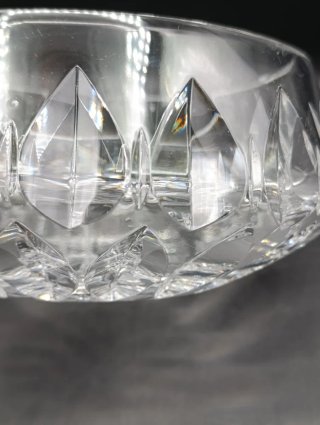 Centro de mesa de cristal tallado