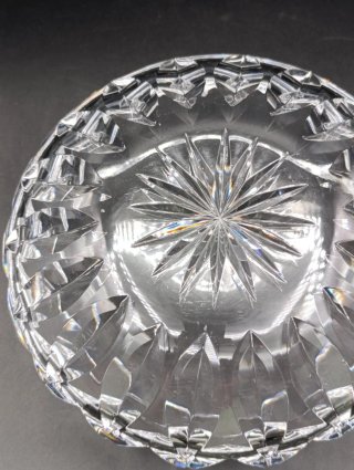 Centro de mesa de cristal tallado