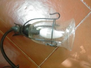 Lámpara de forja con 3 tulipas