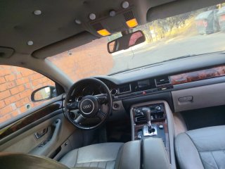 Audi A8 2005