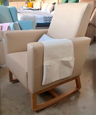 Sillón de lactancia polipiel beige