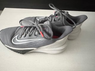Nike Performance Precision 7 talla 39
