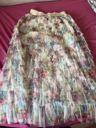 Falda larga volantes floral