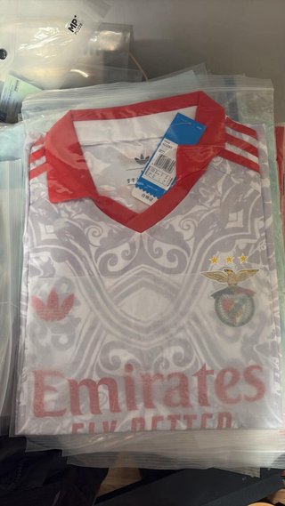 Camisola alternativa Benfica epoca 26/27