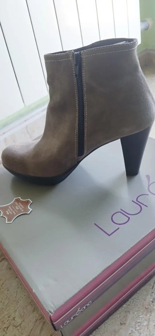 Botines Ante Marrón Laureana Talla 41 Tacón