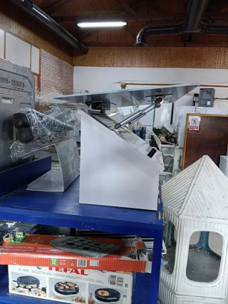 Campana extractora blanca