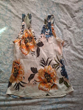 Conjunto corto raso y blusa floral