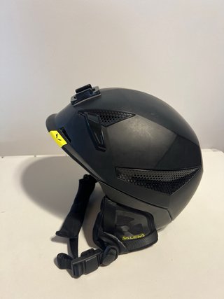 Casco de nieve Salewa ligero y cómodo