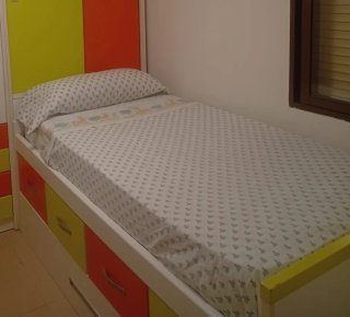 Cama individual con cajones y cama supletoria