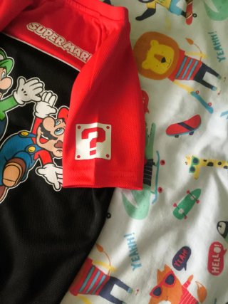 Camiseta Mario Bros talla 4/5 años. 110 cm