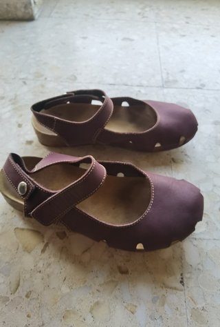 Zuecos sandalias bio marrones