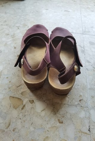 Zuecos sandalias bio marrones