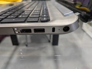 Portátil HP Pavilion i7 SSD 8GB RAM