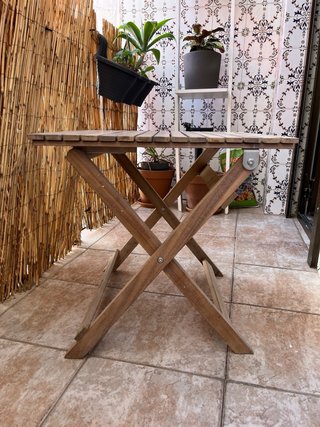 Mesa de café de madera para exterior