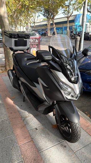 Honda Forza 300