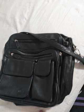 Bolso de mano negro