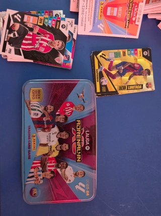 Cromos Adrenalyn XL Liga 2023-2024 Panini