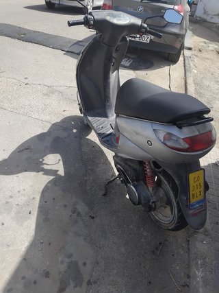 Scooter Peugeot 49 Plata