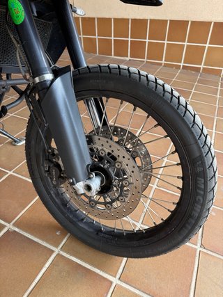 BMW F800GS Adventure Negra