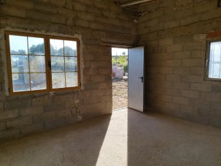 Terreno rustico con casa de campo