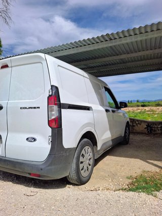 Ford Transit Courier 2026 75,535 Km