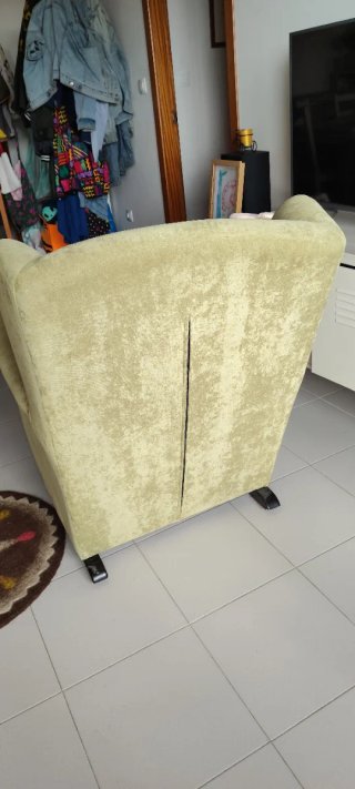 Sillón de lactancia mecedora