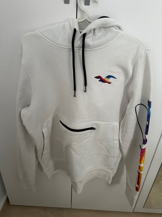 Sudadera Hollister Blanca con Logo Multicolor