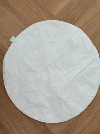 Gimnasio bebé madera con alfombra