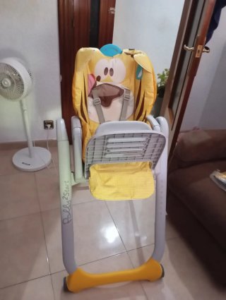 Trona infantil con divertido diseño