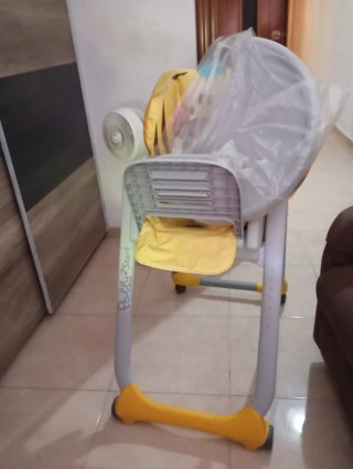 Trona infantil con divertido diseño