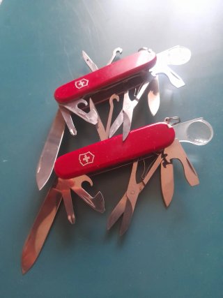 Coppia Victorinox Explorer