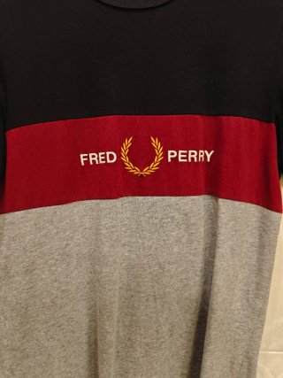 Camiseta Fred Perry Tricolor